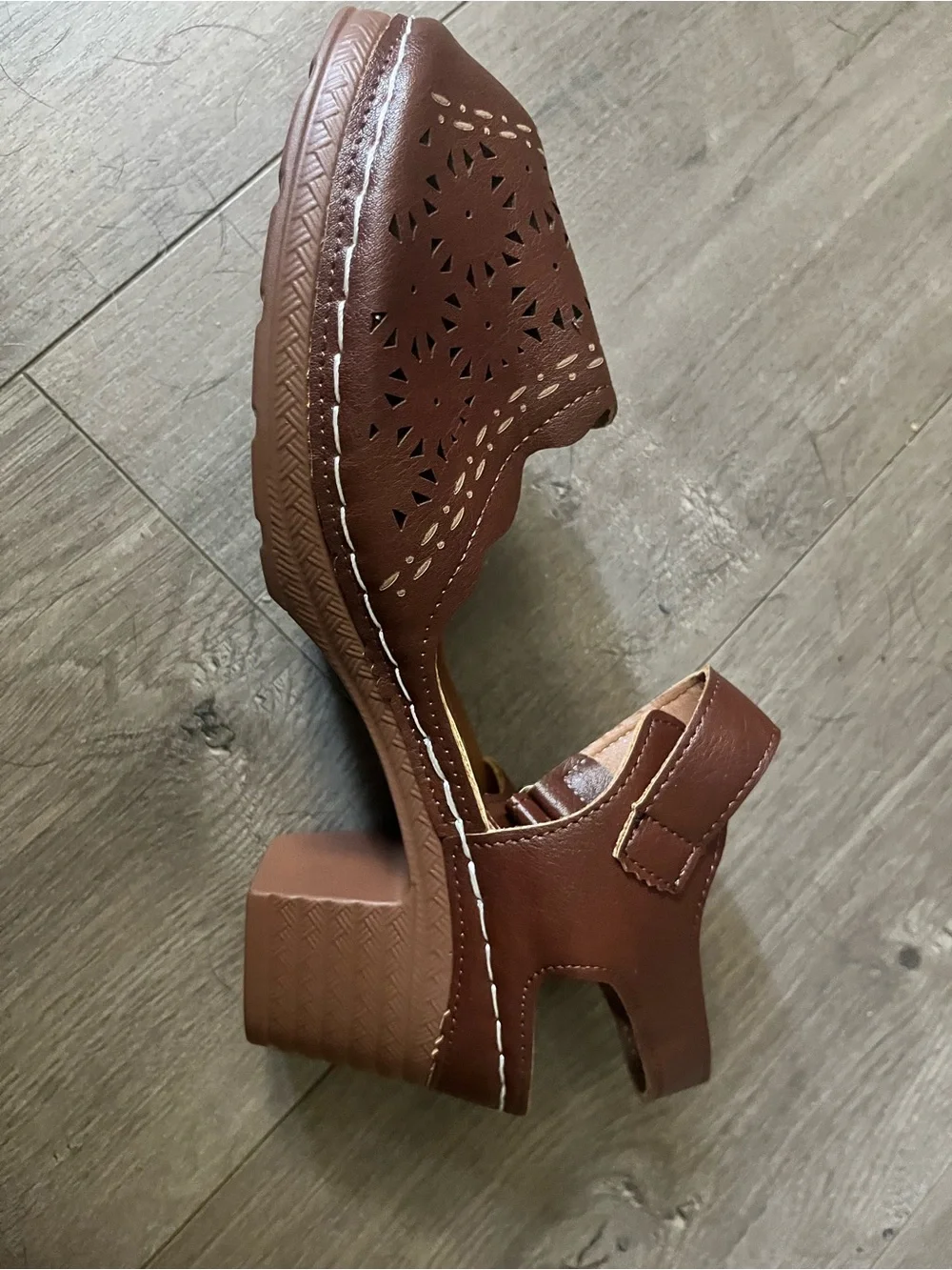 N/A comfortable brown